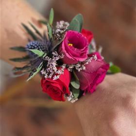fwthumbwrist corsage.jpg